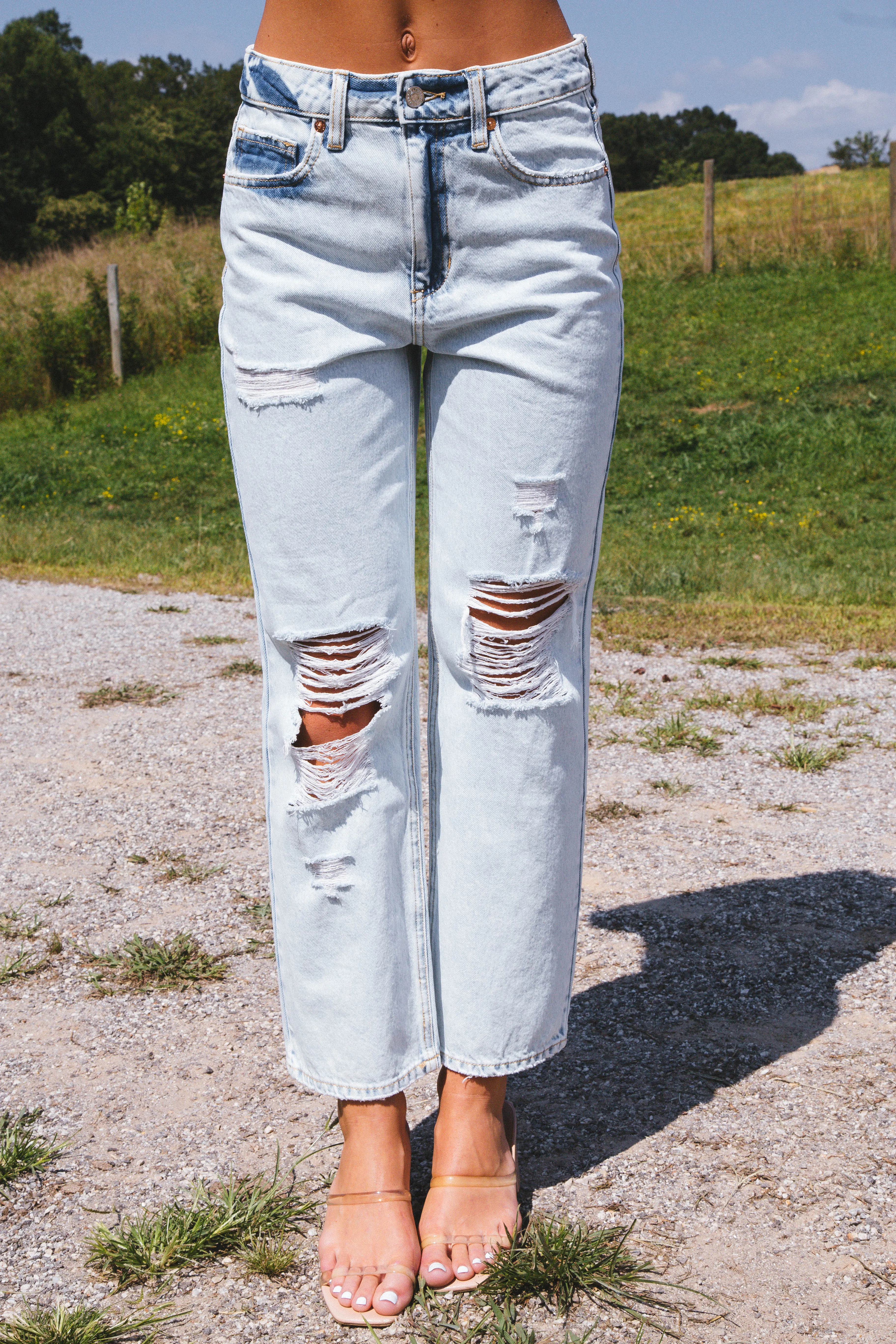 Kiara Classic Straight Jeans, Super Light